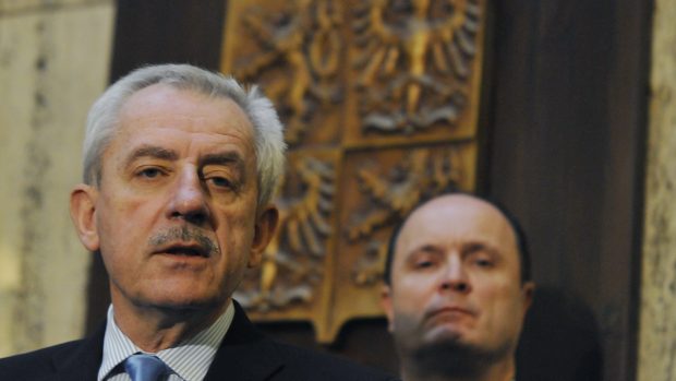 Ministr zdravotnictví Leoš Heger během vyostřené schůzky se zástupci lékařských odborů