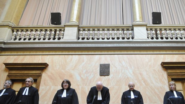 Ústavní soud projednává stížnost na rozdělení Prahy do sedmi volebních obvodů při loňských komunálních volbách