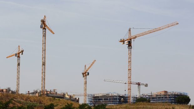 stavební jeřáby
