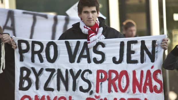 Fotbaloví fanoušci Slavie Praha
