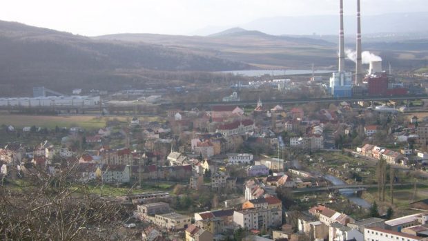 Celkový pohled na Trmice od Hostovic