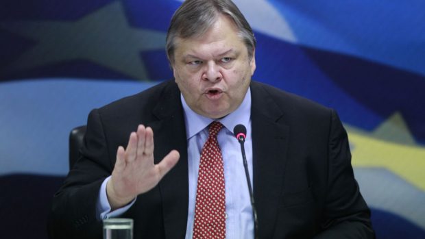 Řecký ministr financí Evangelos Venizelos na tiskové konferenci v Aténách