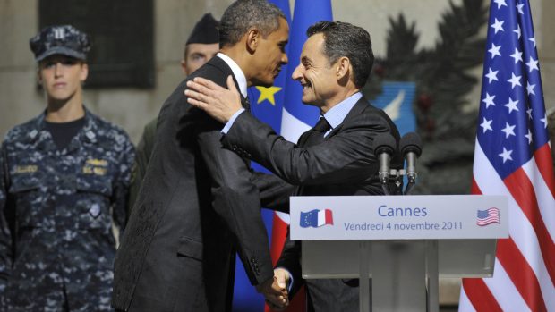 Prezidenti USA a Francie Barack Obama a Nicolas Sarkozy na summitu G20 v Cannes
