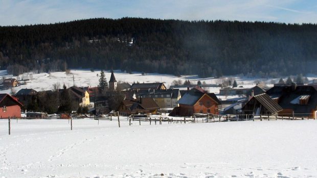 Do Kvildy se sjíždějí turisté. Lákají je mrazy