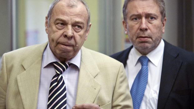 Zástupci odborů odešli z jednání tripartity