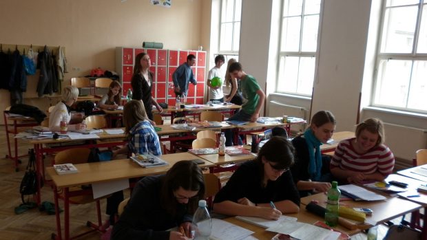 Studenti 3. ročníku letovického gymnázia zatím nevědí kde budou maturovat