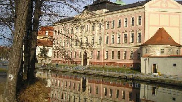 Gymnázium Česká a Olympijských nadějí v Českých Budějovicích