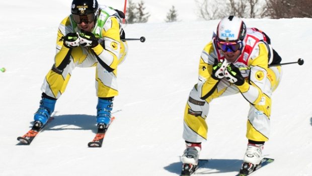 Canada&#039;s Nick Zoricic  (L) skis down the slope during a run at the FIS skicross world cup event in Grindelwald, March 10, 2012. Zoricic  died on Saturday after crashing in a World Cup ski cross race in the Swiss resort of Grindelwald