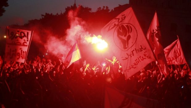 Protesty na egyptském náměstí Tahrír po oznámení verdiktu pro exprezidenta Mubáraka