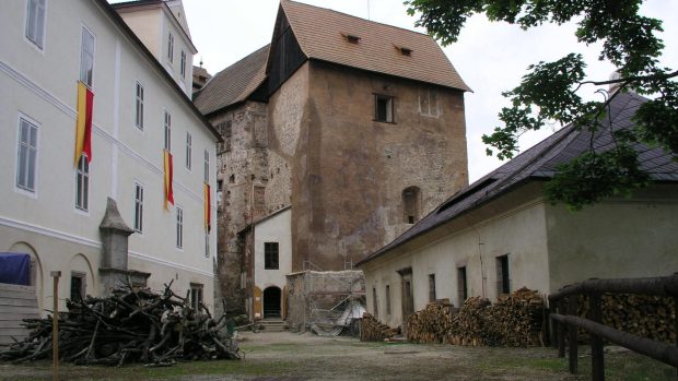Hrad v Bečově nad Teplou