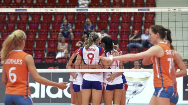 České hráčky se radovaly mnohem častěji, než smutně si plácající Nizozemky