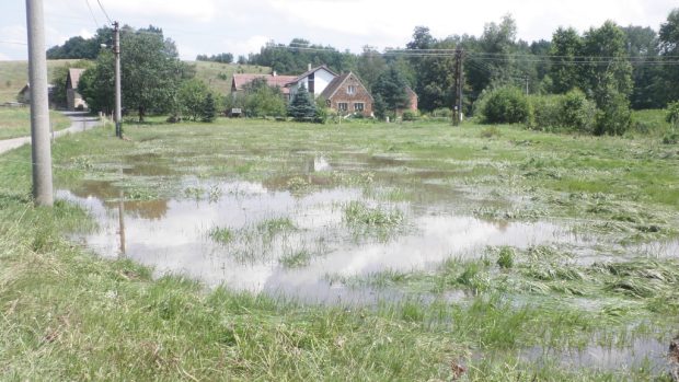 Vodní laguny po bleskové povodni