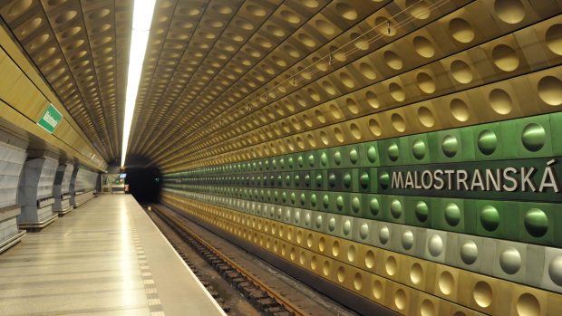 Stanice metra Malostranská