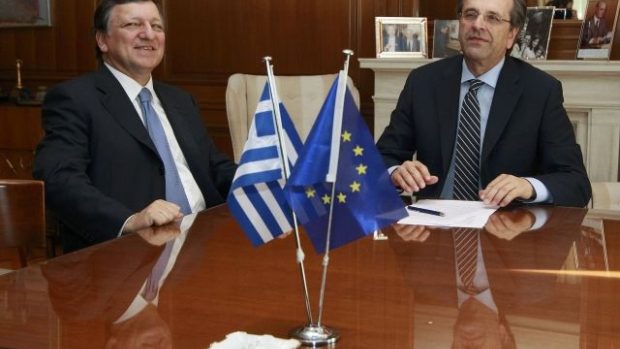 Předseda Evropské komise José Manuel Barroso na schůzce s řeckým ministrem Antonisem Samarasem v Athénách ve čtvrtek 26. července