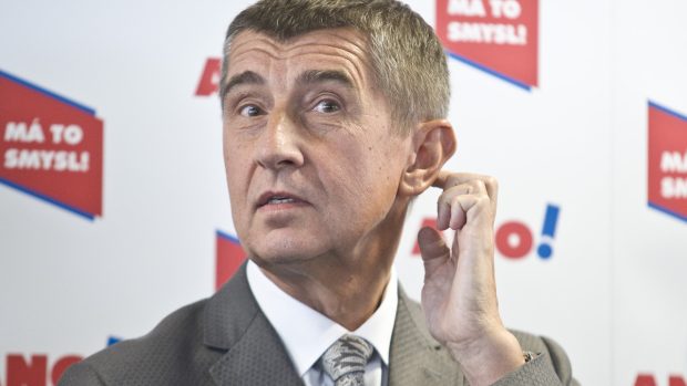 Andrej Babiš se na ustavujícím sněmu stal předsedou politického hnutí ANO 2011
