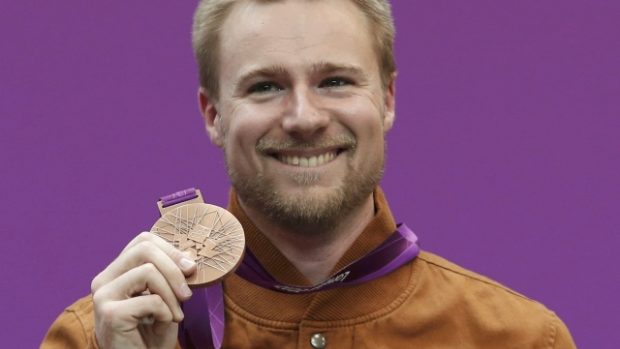 Bronze medallist Matthew Emmons of the U.S. poses at the men&#039;s 50m rifle shooting from 3 positions victory ceremony at the London 2012 Olympic Games at the Royal Artillery Barracks August 6, 2012