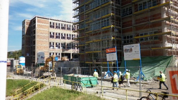Baťův institut vzniká rekonstrukcí dvou budov bývalého Baťovského areálu