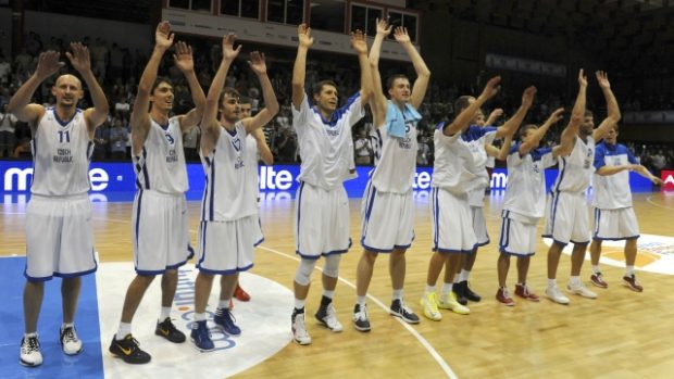 Čeští basketbalisté se radují z postupu na mistrovství Evropy 2013