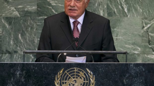Český prezident Václav Klaus mluví na půdě OSN.