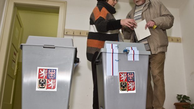 Začalo druhé kolo voleb do Senátu