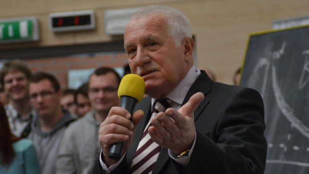 Prezident Václav Klaus na Fakultě informatiky a managementu Univerzity Hradec Králové přednášel studentům o otázkách evropské integrace