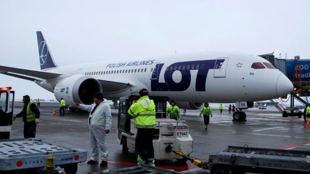 Dreamliner uletí na jedno natankování více než 15 tisíc kilometrů