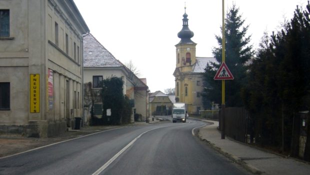 Přemíra kamionové dopravy na silnici 2. třídy mezi Českou Lípou a Žandovem