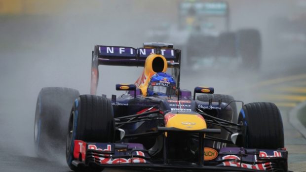 Jezdec formule 1 Sebastian Vettel během kvalifikce Velké ceny Austrálie