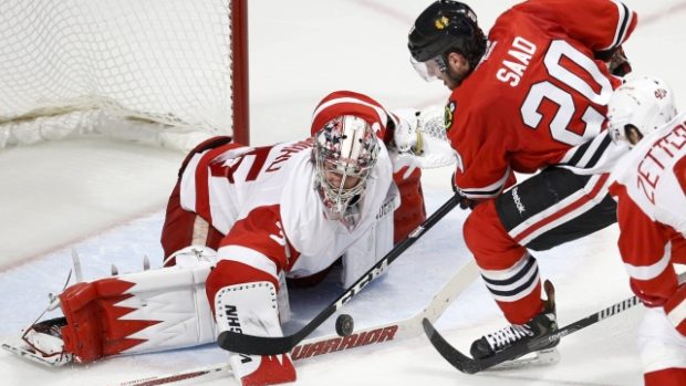 Chicago porazilo ve čtvrtfinále play-off NHL Detroit 4:1