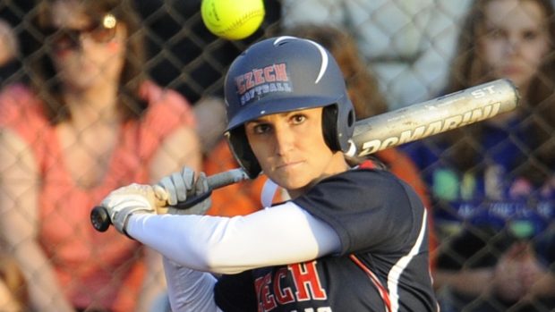 Mistrovství Evropy žen v softbalu ČR - Rusko 12. července v Praze. Lenka Jaklová