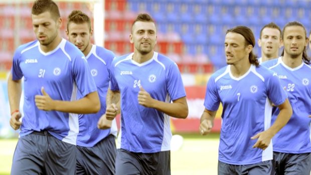 Fotbalisté Željezničaru Sarajevo během tréninku před utkáním s Plzní