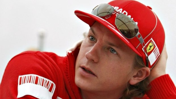 Finský pilot F1 Kimi Räikkönen se vrací do Ferrari