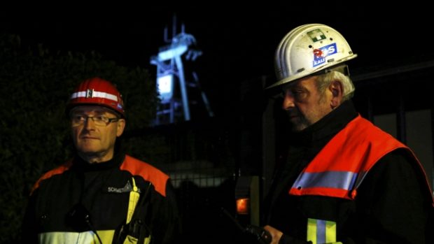 Horníci u draselného dolu ve spolkové zemi Durynsko se dozvěděli o neštěstí, při kterém zahynuli tři jejich kolegové
