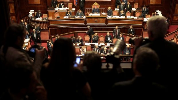 Italský senát hlasoval o důvěře vládě