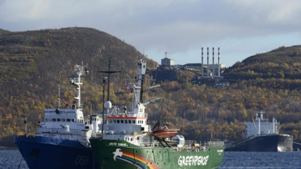 Podle ruských úřadů byly na lodi Arctic Sunrise drogy. Greenpeace to popírá