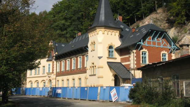 Dům Stallburg v Kyselce před dokončením rekonstrukce