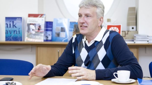 Nový rektor ČVUT Petr Konvalinka