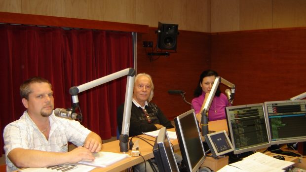 Volby 2013 - debata: J. Fendrych Svobodní, Z. Obhlídal Suverenita SZR, V. Jourová ANO2011