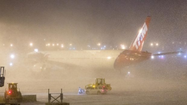 Sněžení  ochromilo provoz i na Kennedyho letišti v New Yorku
