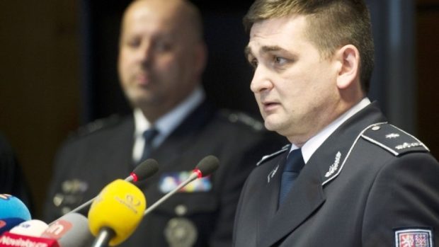 Martin Červíček a Petr Lessy na tiskové konferenci ministra vnitra k řešení situace ve vedení policie