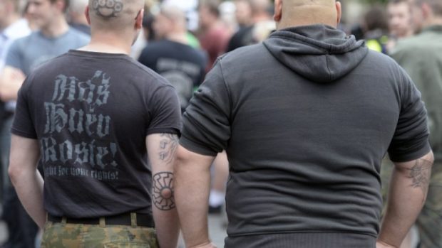 Pravicoví radikálové z Dělnické strany sociální spravedlnosti a příslušníci Dělnické mládeže se vydali na prvomájový pochod centrem Ústí nad Labem