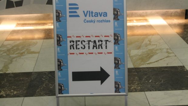 Stanice Vltava mění vysílací schéma. Při té příležitosti pozvala posluchače k živému vysílání do budovy Českého rozhlasu v Praze na Vinohradské