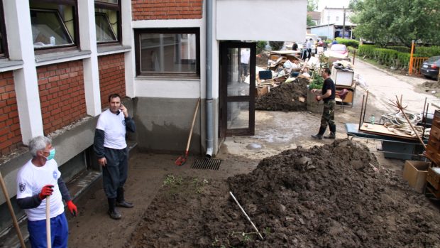 Zatopená poliklinika v Maglaji