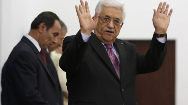 Úřednická vláda má dovést Palestinu k novým parlamentním i prezidentským volbám. Na snímku palestinský prezident Mahmúd Abbás