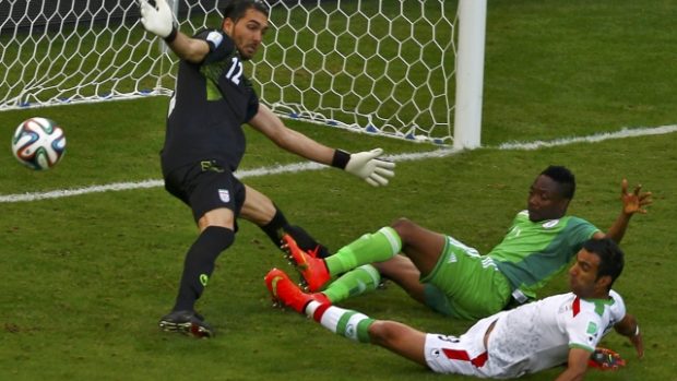 V utkání Nigérie - Írán diváci na stadionu Baixada v Curitibě gól neviděli