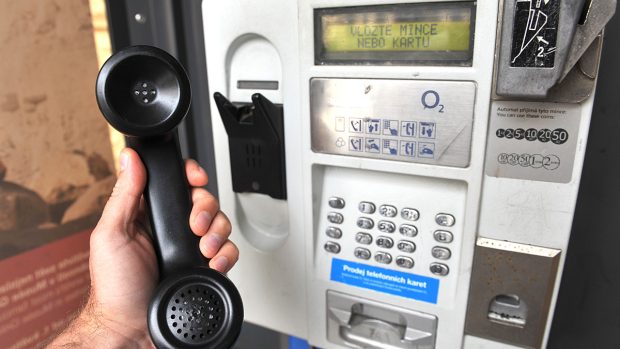 Telefonní budka, telefon, O2, veřejný telefonní automat