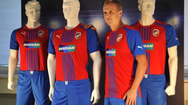 Nové plzeňské dresy představil David Limberský