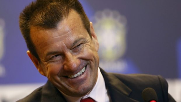 Dunga se vrací na jedno z nejsledovanějších míst v Brazílii, lavičku fotbalové reprezentace