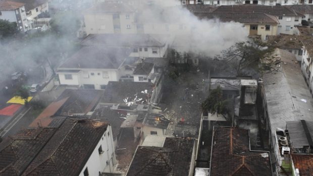 Pád letadla brazilského kandidáta na prezidenta