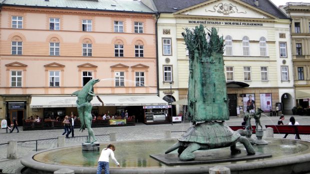 Český rozhlas Olomouc sídlí vedle Moravského divadla a Moravské filharmonie